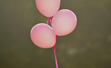 Ballons roses - source pixabay