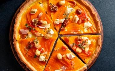 firefly_-_tarte_dautomne_au_butternut_chevre_jambon_et_noiset.jpg