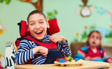 Illustration paralysie chez l'enfant (source : adobe stock)