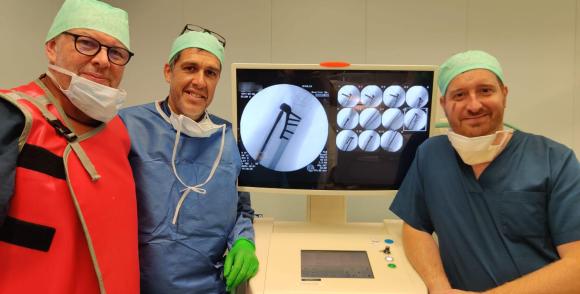 chirurgie de la main - Marche - prothèse radio ulnaire
