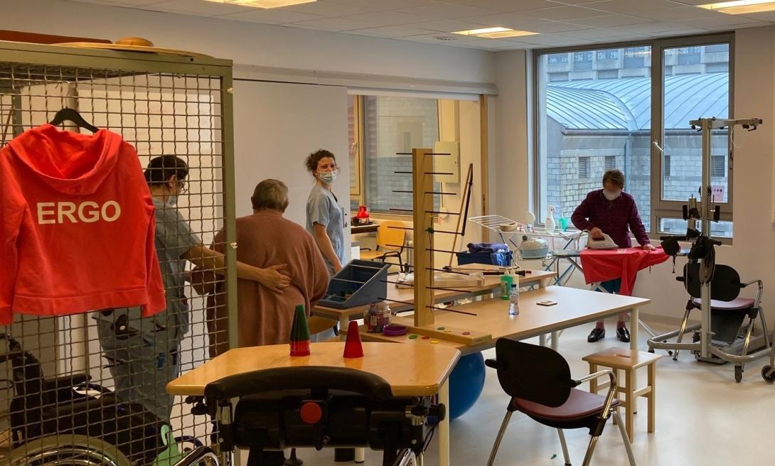 médecine physique et réadaptation salle de rééducation